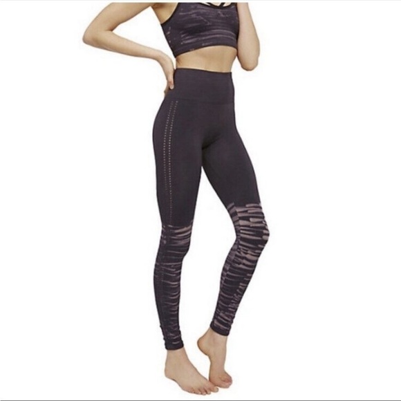 Free People Movement Seamless Leggings Size XS  Gray Tie Dye - Picture 1 of 8